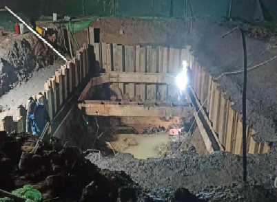 中鐵二十四局承臺支護作業(yè)中